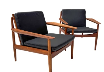 Two Mid-Century Modern Lounge Chairs by Arne Vodder for Glostrup, 1950s